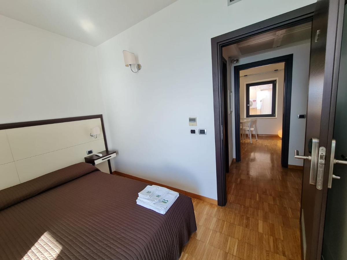 Baja Delle Sirene Bed & Breakfast Taranto Exterior photo