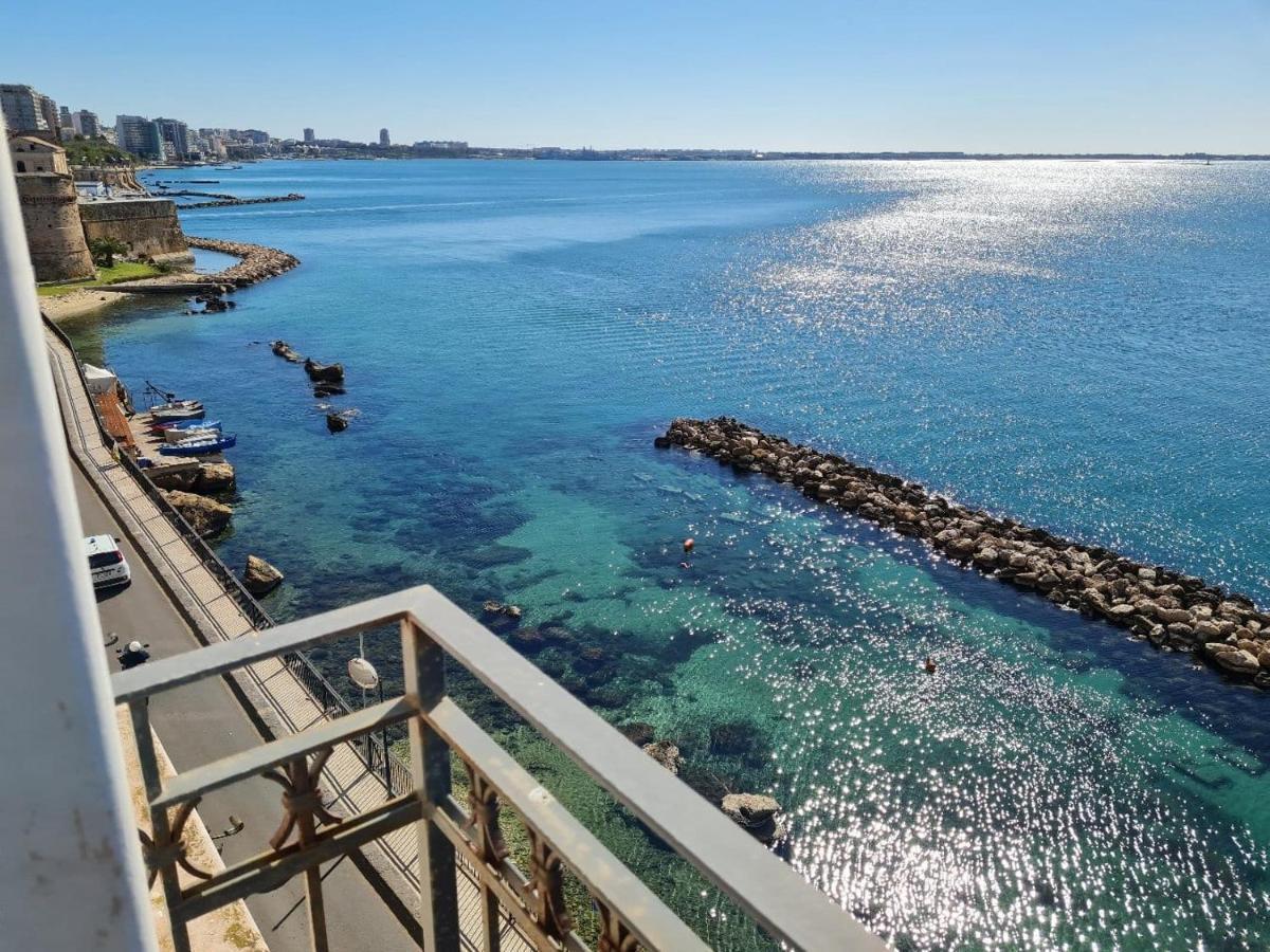 Baja Delle Sirene Bed & Breakfast Taranto Exterior photo